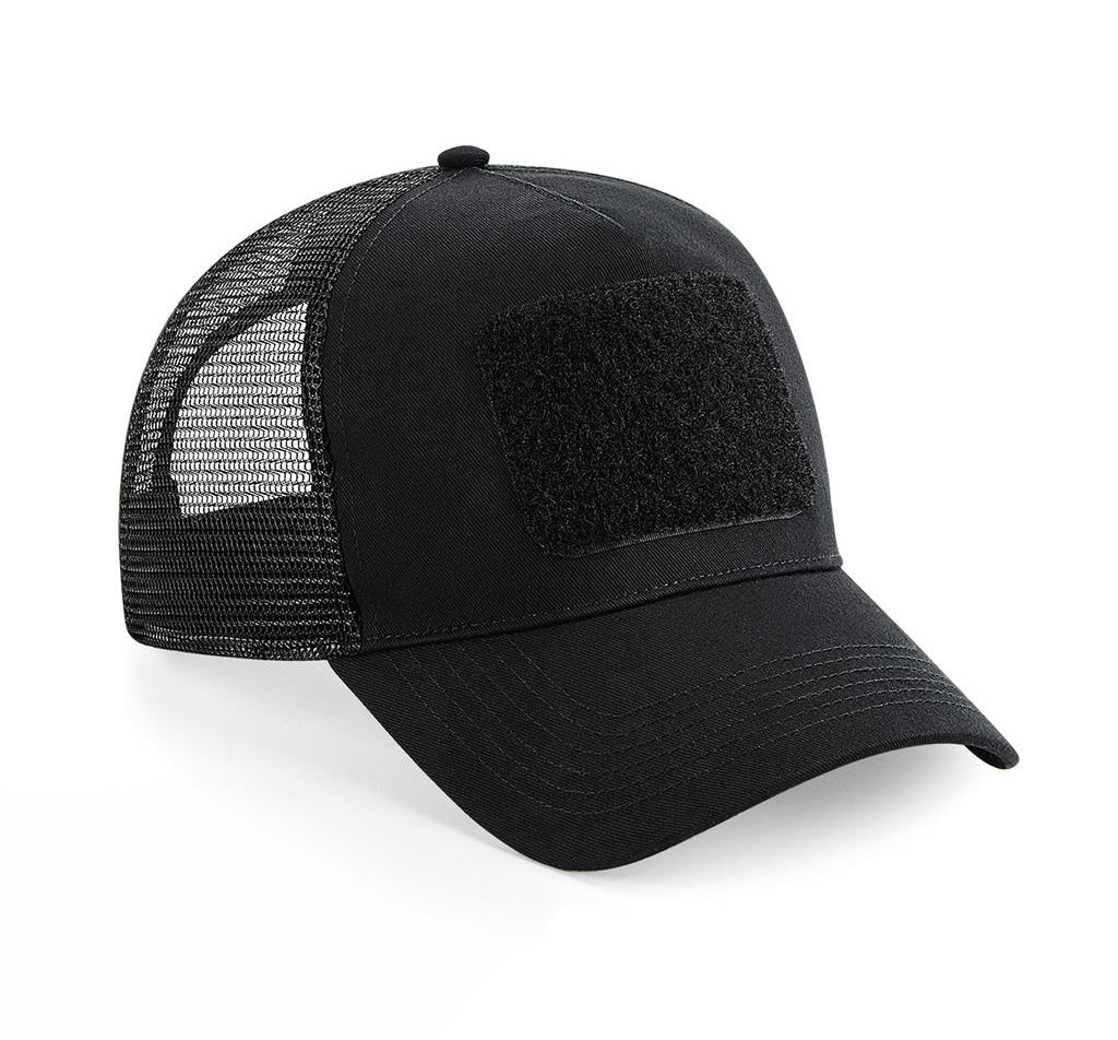 Cap with patch field - black